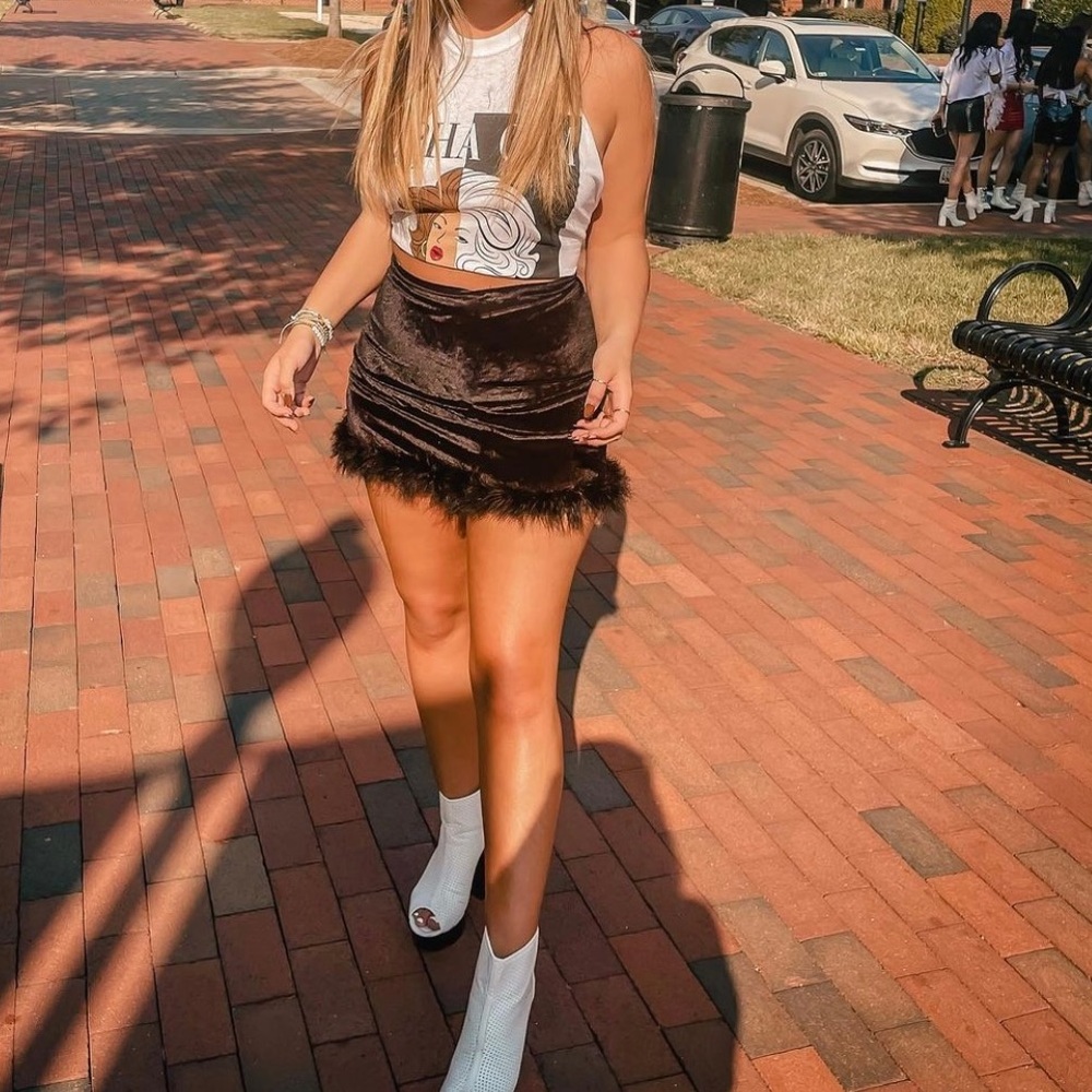 DOLLS KILL black velvet skirt